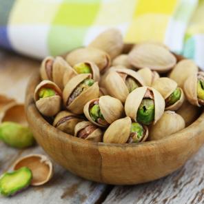 pistachio green hull + purchase price, uses and properties - rayca nuts